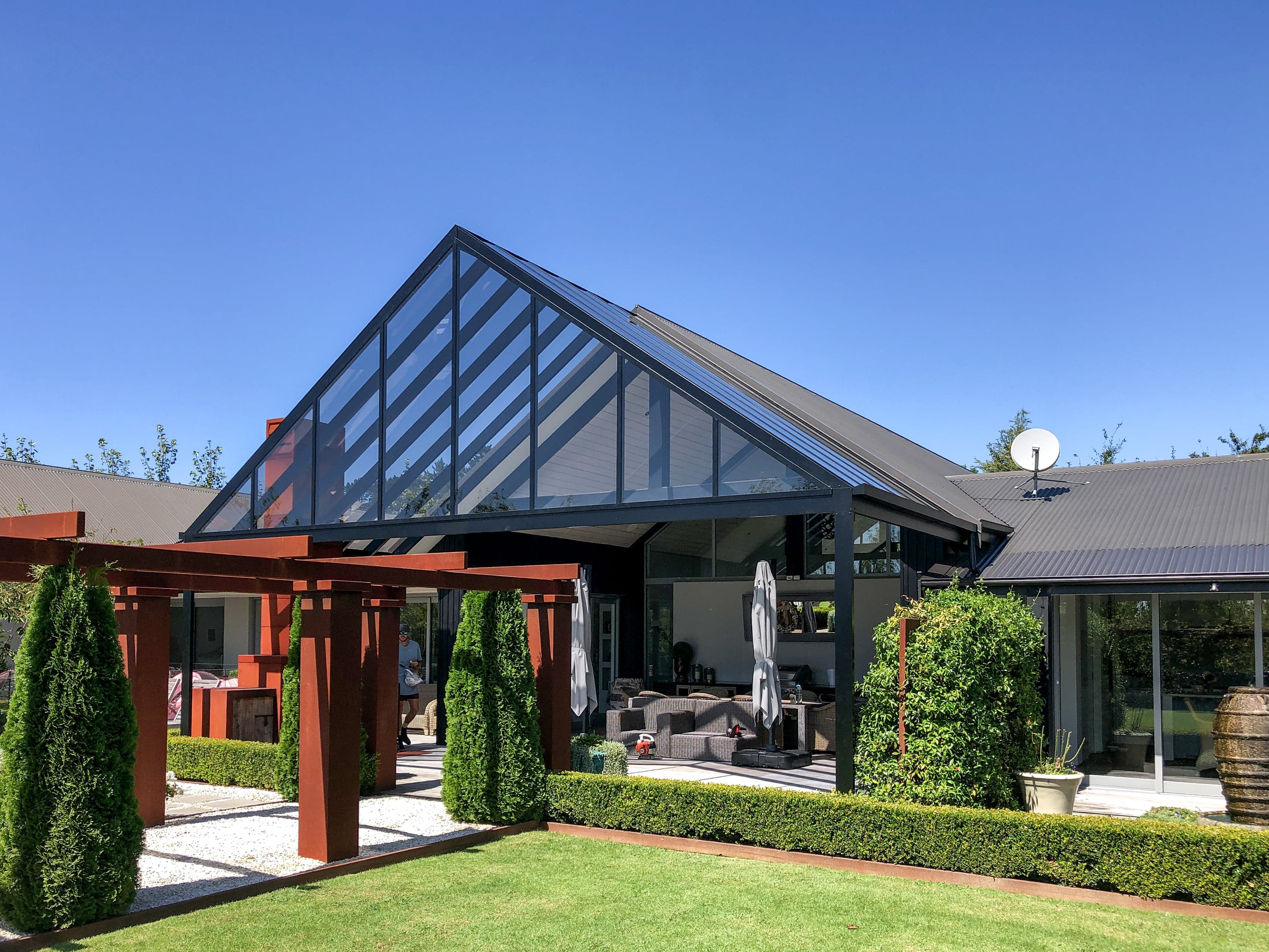 Gable pergola product detail